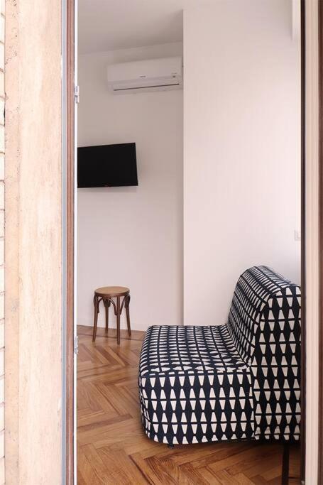 Bilocale Metro 4 Blu Frattini - Airport Linate Apartment มิลาน ภายนอก รูปภาพ