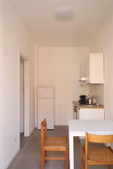 Bilocale Metro 4 Blu Frattini - Airport Linate Apartment มิลาน ภายนอก รูปภาพ
