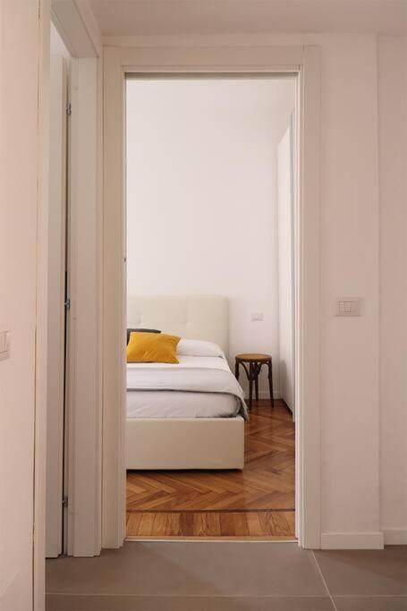 Bilocale Metro 4 Blu Frattini - Airport Linate Apartment มิลาน ภายนอก รูปภาพ